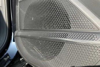 MG MG4 EV 49kWh SE Hatchback 5dr Electric Auto (170 ps)