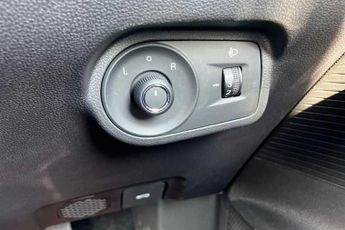 MG MG4 EV 49kWh SE Hatchback 5dr Electric Auto (170 ps)