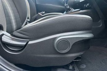 HYUNDAI i10 1.2 Advance Hatchback 5dr Petrol Auto Euro 6 (s/s) (79 ps)