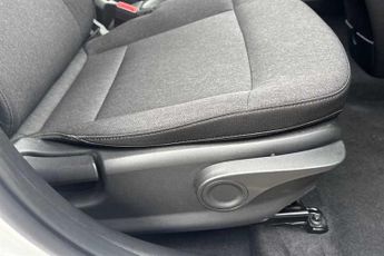 HYUNDAI INSTER Long Range 49kWh 02 SUV 5dr Electric Auto (115 ps)