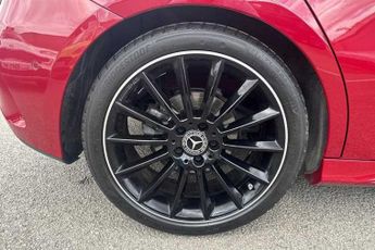 MERCEDES-BENZ A CLASS 1.3 A180 AMG Line Night Edition (Premium Plus) Hatchback 5dr Pet