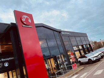 Vauxhall Astra 1.4i Turbo SE Hatchback 5dr Petrol CVT Euro 6 (s/s) (145 ps)