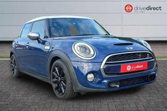 MINI Hatch 2.0 Cooper SD Hatchback 5dr Diesel Auto 6Spd Euro 6 (s/s) (170 p