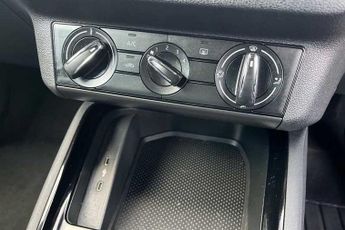 SKODA KAMIQ 1.0 TSI SE Drive SUV 5dr Petrol DSG Euro 6 (s/s) (110 ps)