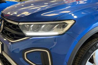VOLKSWAGEN T-ROC 1.5 TSI Life SUV 5dr Petrol DSG Euro 6 (s/s) (150 ps)
