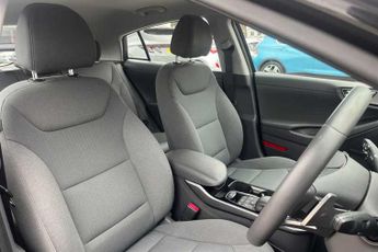 HYUNDAI IONIQ 38.3kWh Premium Hatchback 5dr Electric Auto (136 ps)