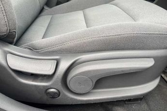 HYUNDAI IONIQ 38.3kWh Premium Hatchback 5dr Electric Auto (136 ps)