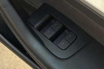 TESLA MODEL 3 Standard Range Plus Saloon 4dr Electric Auto RWD (241 bhp)