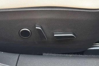 TESLA MODEL 3 Standard Range Plus Saloon 4dr Electric Auto RWD (241 bhp)