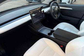 TESLA MODEL 3 Standard Range Plus Saloon 4dr Electric Auto RWD (241 bhp)