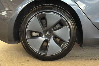 TESLA MODEL 3 (Dual Motor) Long Range Saloon 4dr Electric Auto 4WDE (346 ps)