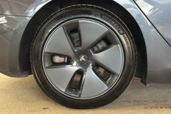 TESLA MODEL 3 (Dual Motor) Long Range Saloon 4dr Electric Auto 4WDE (346 ps)