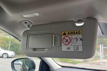 Nissan Qashqai 1.3 DIG-T MHEV (158 PS) N-Connecta 5 Door Petrol Hybrid SUV XTRO