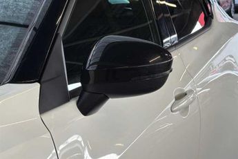 NISSAN JUKE 1.0 DIG-T N-Connecta SUV 5dr Petrol DCT Auto Euro 6 (s/s) (114 p