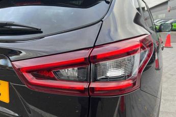 Nissan Qashqai 1.3 DIG-T N-Connecta SUV 5dr Petrol DCT Auto Euro 6 (s/s) (160 p
