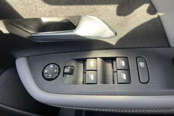 VAUXHALL MOKKA Electric 50kWh Elite Premium SUV 5dr Electric Auto (136 ps)