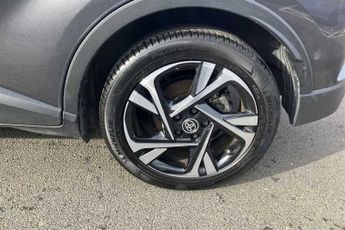 TOYOTA C-HR 2.0 VVT-h GPF Design SUV 5dr Petrol Hybrid CVT Euro 6 (s/s) (184