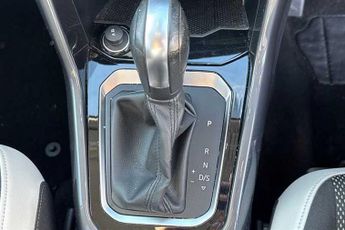 VOLKSWAGEN T-ROC 1.5 TSI GPF EVO SEL SUV 5dr Petrol DSG Euro 6 (s/s) (150 ps)