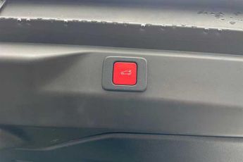 Peugeot E-3008 73kWh GT SUV 5dr Electric Auto (210 ps)