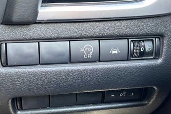 NISSAN QASHQAI 1.3 DIG-T MHEV N-Connecta SUV 5dr Petrol Hybrid XTRON 4WD Euro 6