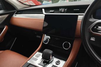 JAGUAR F-PACE 2.0 D200 MHEV R-Dynamic SE SUV 5dr Diesel Auto AWD Euro 6 (s/s) 