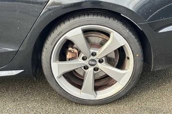 AUDI A4 AVANT 2.0 TFSI 35 Black Edition Estate 5dr Petrol S Tronic Euro 6 (s/s