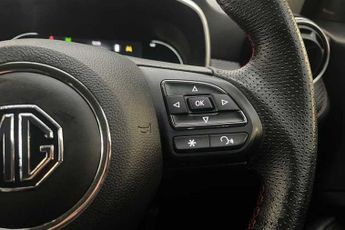 MG ZS 51.1kWh Trophy Connect SUV 5dr Electric Auto (176 ps)