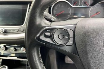 Vauxhall Grandland X 1.2i Turbo (130 PS) Sport Nav 5 Door Petrol SUV Automatic 