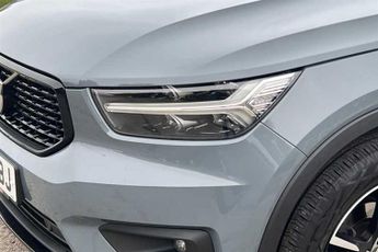 VOLVO XC40 1.5 T3 R-Design SUV 5dr Petrol Auto Euro 6 (s/s) (163 ps)
