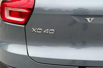 VOLVO XC40 1.5 T3 R-Design SUV 5dr Petrol Auto Euro 6 (s/s) (163 ps)