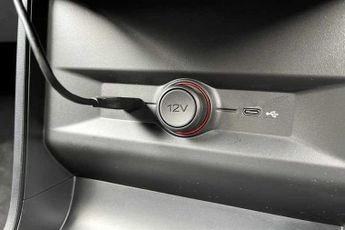 MG MG4 EV 64kWh Trophy Long Range Hatchback 5dr Electric Auto (203 ps)