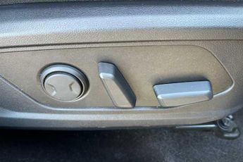 HYUNDAI TUCSON 1.6 h T-GDi 13.8kWh Ultimate SUV 5dr Petrol Plug-in Hybrid Auto 