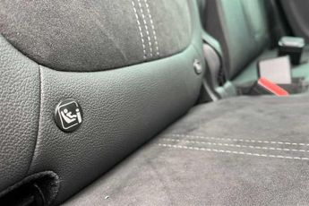 VAUXHALL CROSSLAND 1.5 Turbo D Ultimate SUV 5dr Diesel Auto Euro 6 (s/s) (120 ps)