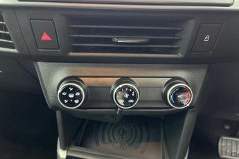 Vauxhall FRONTERA ELECTRIC 44kWh Design SUV 5dr Electric Auto (113 ps)