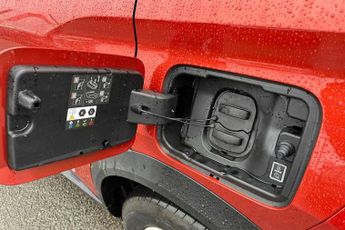 Vauxhall FRONTERA ELECTRIC 44kWh Design SUV 5dr Electric Auto (113 ps)