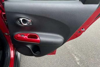 Nissan Juke 1.6i (117 PS) Tekna 5 Door Petrol SUV Automatic 