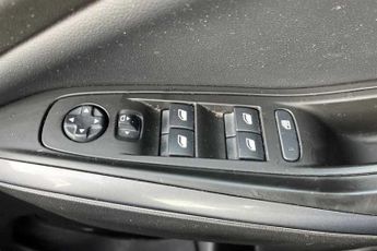 VAUXHALL GRANDLAND X 1.2 Turbo Business Edition Nav SUV 5dr Petrol Auto Euro 6 (s/s) 