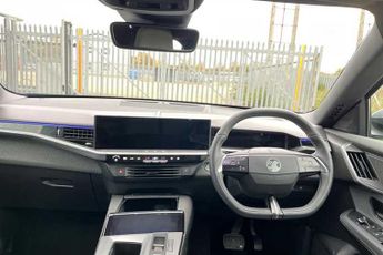 Vauxhall Grandland Electric 73kWh GS SUV 5dr Electric Auto (213 ps)