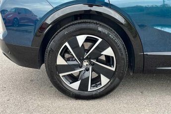 Vauxhall Grandland Electric 73kWh GS SUV 5dr Electric Auto (213 ps)