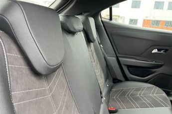 Vauxhall Mokka Electric 50kWh Ultimate SUV 5dr Electric Auto (136 ps)