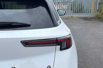 Vauxhall Mokka Electric 50kWh Ultimate SUV 5dr Electric Auto (136 ps)