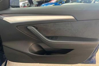 TESLA MODEL 3 (Dual Motor) Long Range Saloon 4dr Electric Auto 4WDE (346 ps)