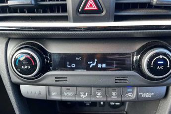 HYUNDAI KONA 1.6 h-GDi Premium SUV 5dr Petrol Hybrid DCT Euro 6 (s/s) (141 ps