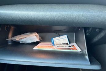 HYUNDAI KONA 1.6 h-GDi Premium SUV 5dr Petrol Hybrid DCT Euro 6 (s/s) (141 ps