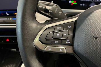 VOLKSWAGEN PASSAT 1.5 eTSI MHEV Elegance Estate 5dr Petrol Hybrid DSG Euro 6 (s/s)