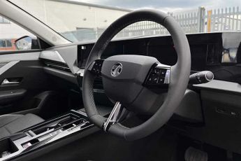 Vauxhall Astra Electric 54kWh Griffin Hatchback 5dr Electric Auto (156 ps)