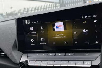 Vauxhall Astra Electric 54kWh Griffin Hatchback 5dr Electric Auto (156 ps)