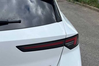 Vauxhall Astra Electric 54kWh Griffin Hatchback 5dr Electric Auto (156 ps)