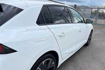 Vauxhall Astra Electric 54kWh Griffin Hatchback 5dr Electric Auto (156 ps)