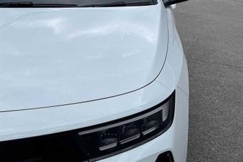 Vauxhall Astra Electric 54kWh Griffin Hatchback 5dr Electric Auto (156 ps)